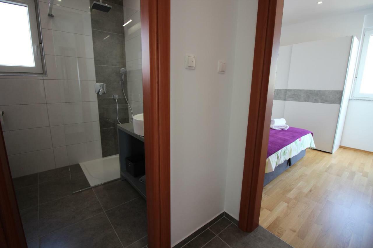 Villa Buba **** Novi Vinodolski Zewnętrze zdjęcie